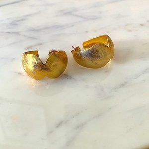 3/$25 ?? Classic Gold Hoop Vintage Earrings